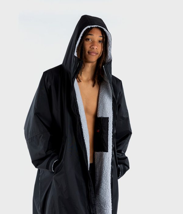 dryrobe long sleeve changing robe black & grey