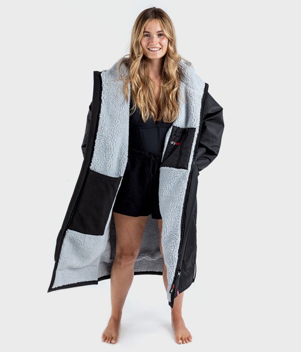 dryrobe long sleeve changing robe black & grey